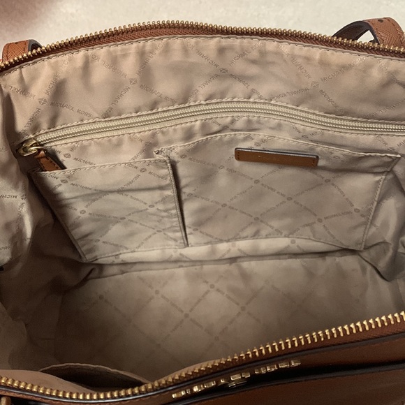 Michael Kors brown leather tote bag - Picture 5 of 5